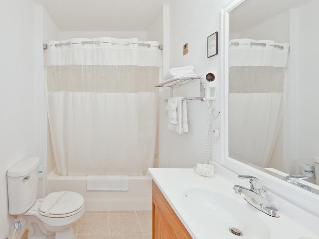 Hempstead Country Inn & Suites Номер фото